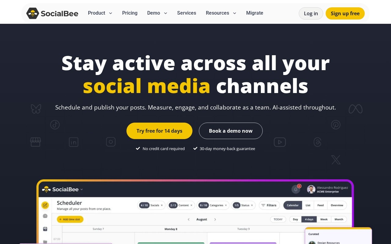 Screenshot of the SocialBee website